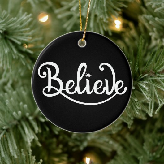 Minimalistisch Moderne stilvolle Personalisierte W Keramik Ornament (Baum)