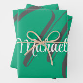 Minimalistisch moderner Monogramm-Anfangsname grün Geschenkpapier Set (Beispiel)