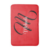 Minimalistisch moderner Monogramm Anfangsname rot Badematte (Vorderseite Vertikal)