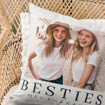 Minimalistisch Modernes Chic Best Friends BESTE FR Kissen<br><div class="desc">Design setzt sich aus lustiger und spielerischer Typografie mit Sans Serif und Serif Schriftart zusammen. Fügen Sie ein benutzerdefiniertes Foto hinzu.</div>