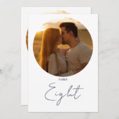 Minimalistisch Navy Blue Modern Script Tischnummer (Vorne/Hinten)