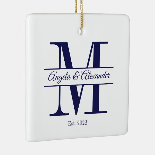 Minimalistisch Navy Blue Wedding Split Monogram Keramikornament (Rechts)