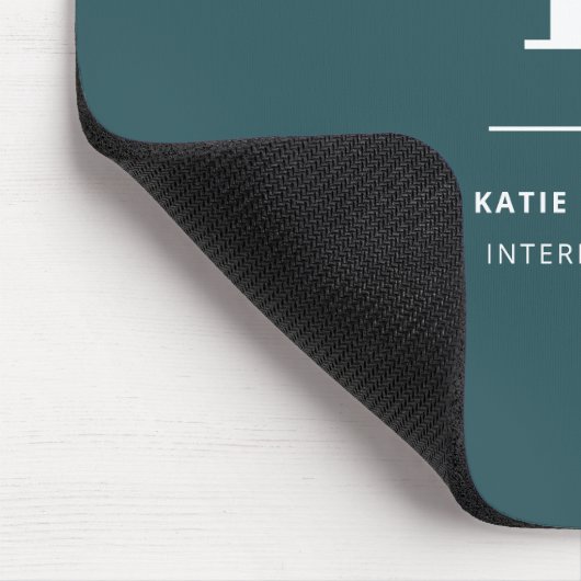 Minimalistisch rauchgrüne moderne große Initialzün Mousepad (Ecke)