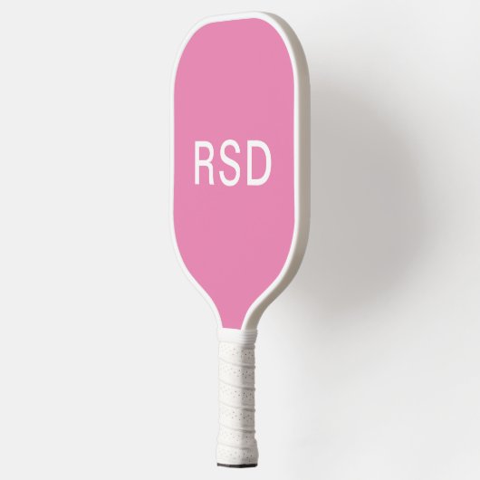 Minimalistisch rosa Monogramm-Initialen Pickleball Schläger (Links)