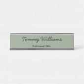 Minimalistisch Sage Green Beruflich Simple Schreibtischnamensplakette (Vorderseite )