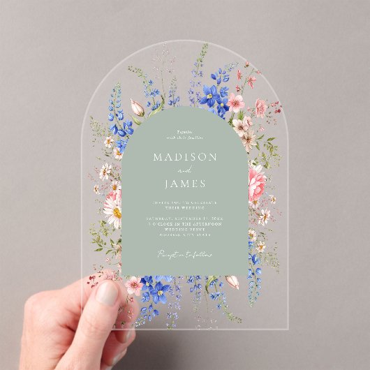 Minimalistisch Sage Green Boho Wildblume Wedding Acryleinladungen (Insitu (Handheld))