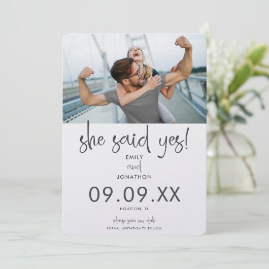 Minimalistisch sagte sie Yes Foto Modernes Skript Save The Date (Stehend Vorderseite)