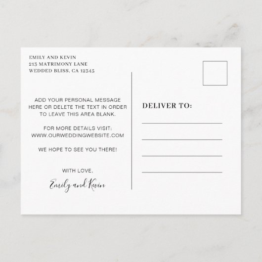 Minimalistisch Schwarz und Weiß ändern das Datum Ankündigungspostkarte (Rückseite)