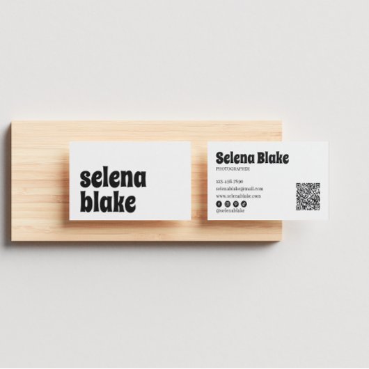 Minimalistisch Schwarz/Weiß | Moderner QR-Code Visitenkarte