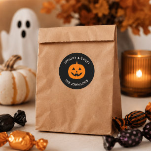 Minimalistisch Spooky Vibes - Personalisiertes Hal Runder Aufkleber