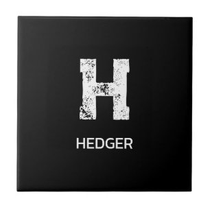 MINIMALISTISCH WEISSES EIN-BUCHSTABEN-MONOGRAMM NA FLIESE