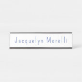 Minimalistisch White Blue Schlicht Elegante Modern Schreibtischnamensplakette (Vorderseite )