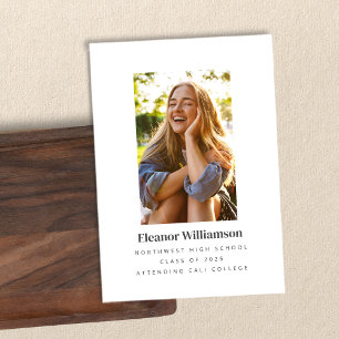 Minimalistisch White Elegant Foto Uni-Abschluß Ankündigung