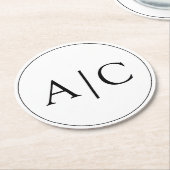 Minimalistisch-White-Monogram-Hochzeit Runder Pappuntersetzer (Angewinkelt)