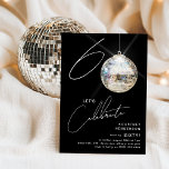 Minimalistische 60. Disco Ball Geburtstagsparty Einladung<br><div class="desc">Feiern Sie den Meilenstein der 60-er Jahre mit unserer schicken und minimalistischen 60. Geburtstagsparty Einladung! Diese Einladung Set die Bühne für eine unvergessliche Feier mit den Ziffern '60' und einer einzigartigen Drehung - die '0' ist ein funkelnder Diskoball, der auf unserem trendigen schwarzen Hintergrund strahlt. Das moderne Party-Template ergänzt durch...</div>