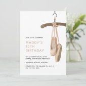 Minimalistische Ballettschuhe Ballerina 10. Geburt Einladung (Stehend Vorderseite)