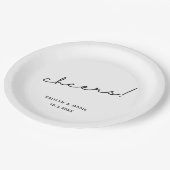 Minimalistische Black Script Custom Cheers Wedding Pappteller (Schrägansicht)