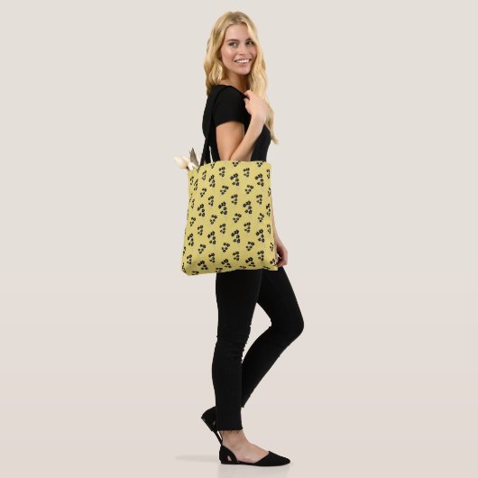 Minimalistische Blume Tasche (Am Model)