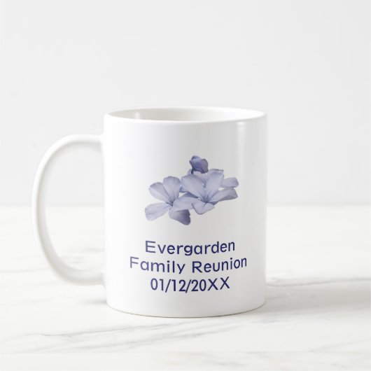 Minimalistische Blume Violet Pastel Family Wieders Kaffeetasse (Links)