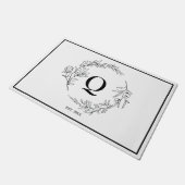 Minimalistische Blumenkreislaufmonogramm Fußmatte (Schrägansicht)