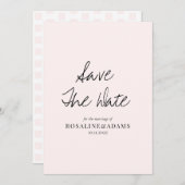 Minimalistische Blush Pink Typografy Wedding Save The Date (Vorne/Hinten)