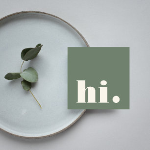 Minimalistische Bold Typografy Sage Green Modern H Quadratische Visitenkarte