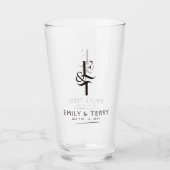 Minimalistische Braut- und Bräutigam-Monogramm-Bie Glas (Vorderseite)