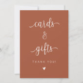 Minimalistische Burnt Script Cards und Geschenke-Z Einladung (Vorderseite)