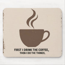 Minimalistische „But First, Coffee“-Mauspad – Styl