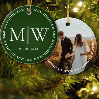 Minimalistische Couple Monogram Foto Green Holiday Keramik Ornament