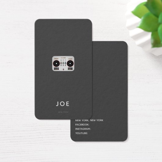 Minimalistische DJ-Logo-Visitenkarte (Schreibtisch)