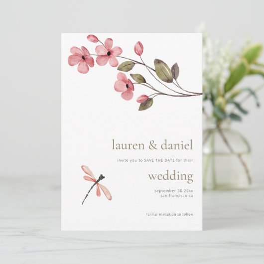 Minimalistische Dragonfly-Wildblume QR Blue Weddin Save The Date (Stehend Vorderseite)