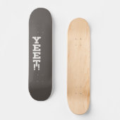 Minimalistische, dunkle Skateboard für das Yeet-Lo (Vorderseite)