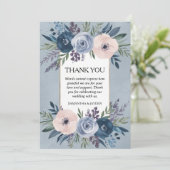 Minimalistische dustische Blütenhochzeit Dankeskarte (Stehend Vorderseite)