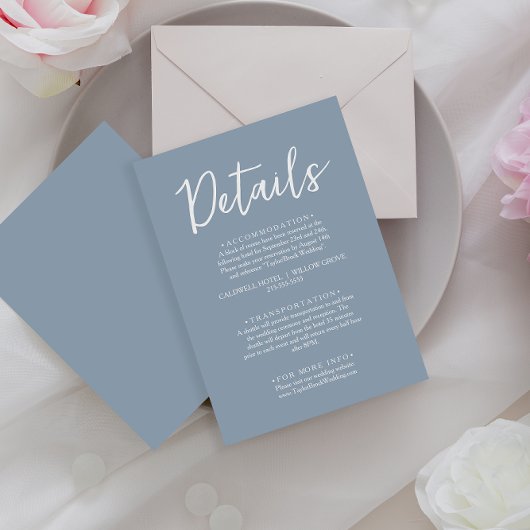 Minimalistische Dusty Blue Calligraphy Wedding Det Begleitkarte