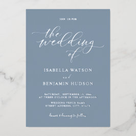 Minimalistische Dusty Blue Silver Calligraphy Wedd Folieneinladung