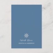Minimalistische Dusty Blue White Winter Wedding De Begleitkarte (Rückseite)