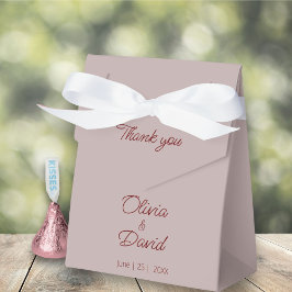 Minimalistische Dusty-Rose Geschenkschachtel