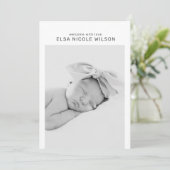 Minimalistische, einfache Geburtsankarte Ankündigung (Stehend Vorderseite)