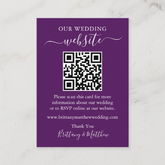 Minimalistische einfache Hochzeitwebsite QR Lila Begleitkarte (Vorderseite)