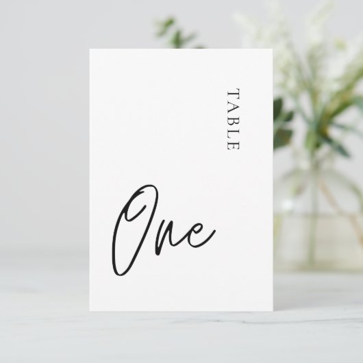 Minimalistische einfache Table One-Tischnummer Einladung (Stehend Vorderseite)