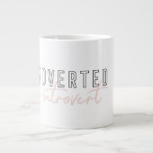 Minimalistische Einführung Zitat Niedliche moderne Jumbo-Tasse (Vorderseite)