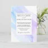 Minimalistische, elegante, blaue lila Hochzeit Einladung (Stehend Vorderseite)