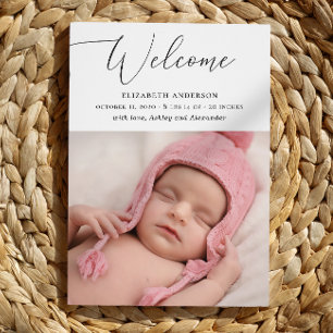 Minimalistische, feinfühlige Drehbabygeburt Ankündigung