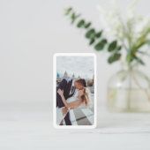 Minimalistische Foto-Visitenkarte mit QR-Code Visitenkarte (Stehend Vorderseite)