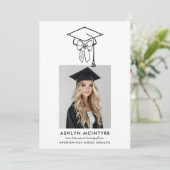 Minimalistische Girly Cap und Foto Abschluss Einladung (Stehend Vorderseite)