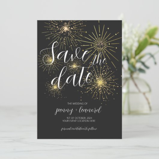Minimalistische goldene Feuerwerkskörper Save the  Einladung (Stehend Vorderseite)