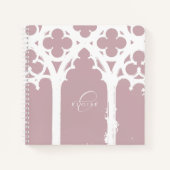 Minimalistische gotische Fensterkalligrafie in hel Notizblock (Vorderseite)