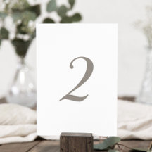 Minimalistische graue Tischnummer 2