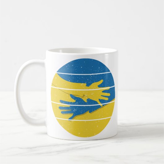 Minimalistische Hände unterstützen die Ukraine, di Kaffeetasse (Links)